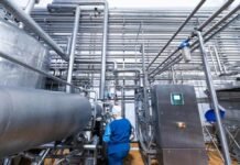 Benefits of Using Glycol Chillers in Industrial Cooling Processes Benefits of Using Glycol Chillers in Industrial Cooling Processes