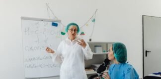 What Makes One-on-One Chemistry Lessons Effective For Students What Makes One-on-One Chemistry Lessons Effective For Students