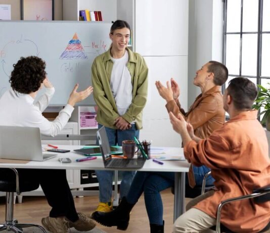 How Advanced Training Prepares Professionals for Crisis Communications How Advanced Training Prepares Professionals for Crisis Communications