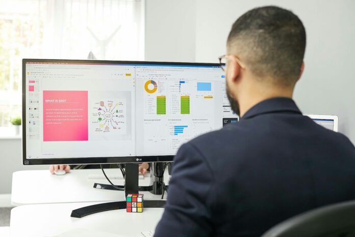 The Role Of Time Tracking Software In Building Data-Driven Workforce Strategies